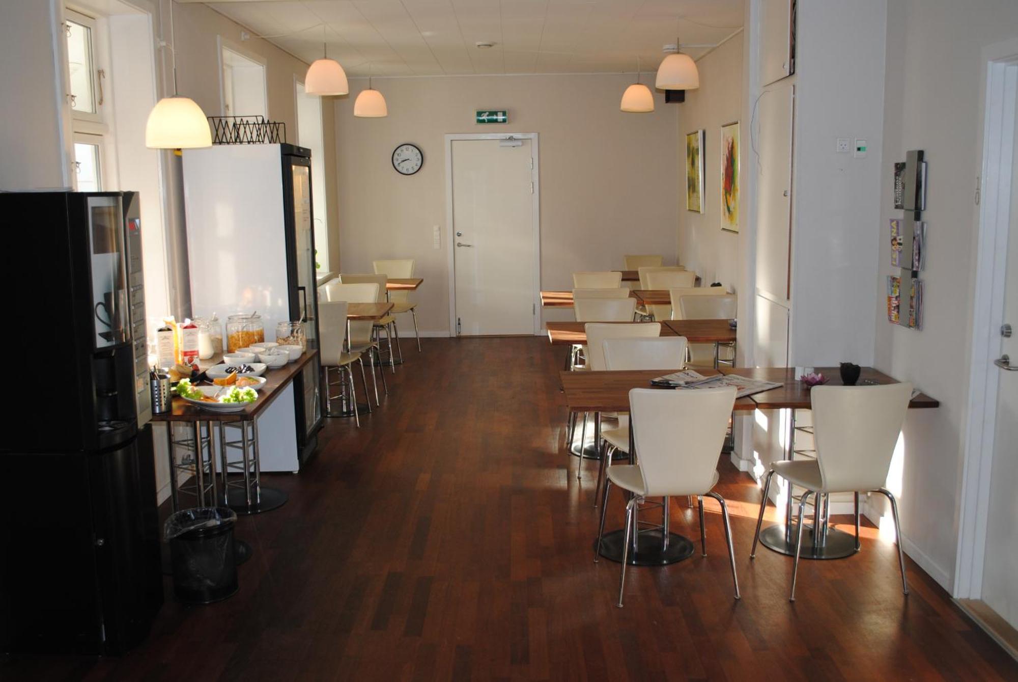Det Lille Hotel Ronne Ngoại thất bức ảnh